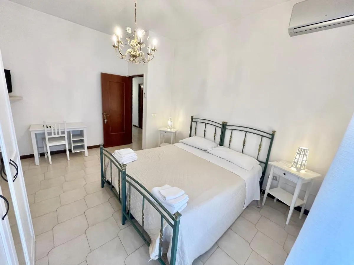 Romano B&B Bari Italia